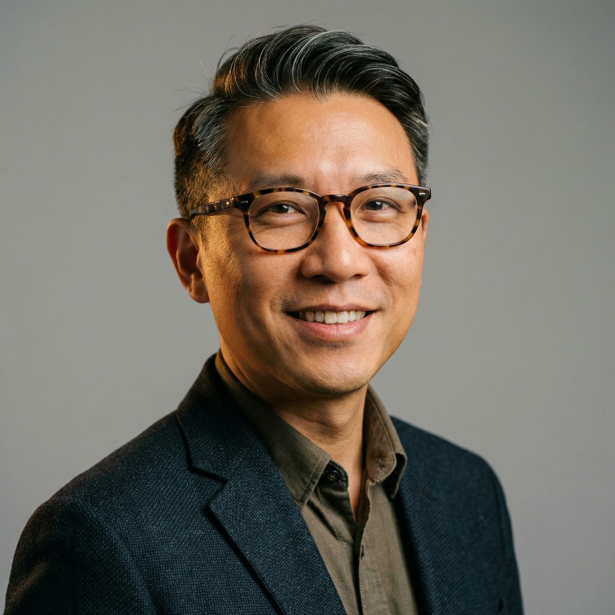 一起草专家陈明远